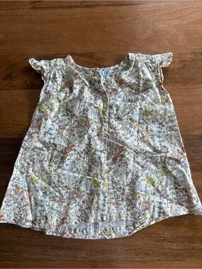 Serendipity- Floral Ruffle-Sleeve Kids Top buttons
